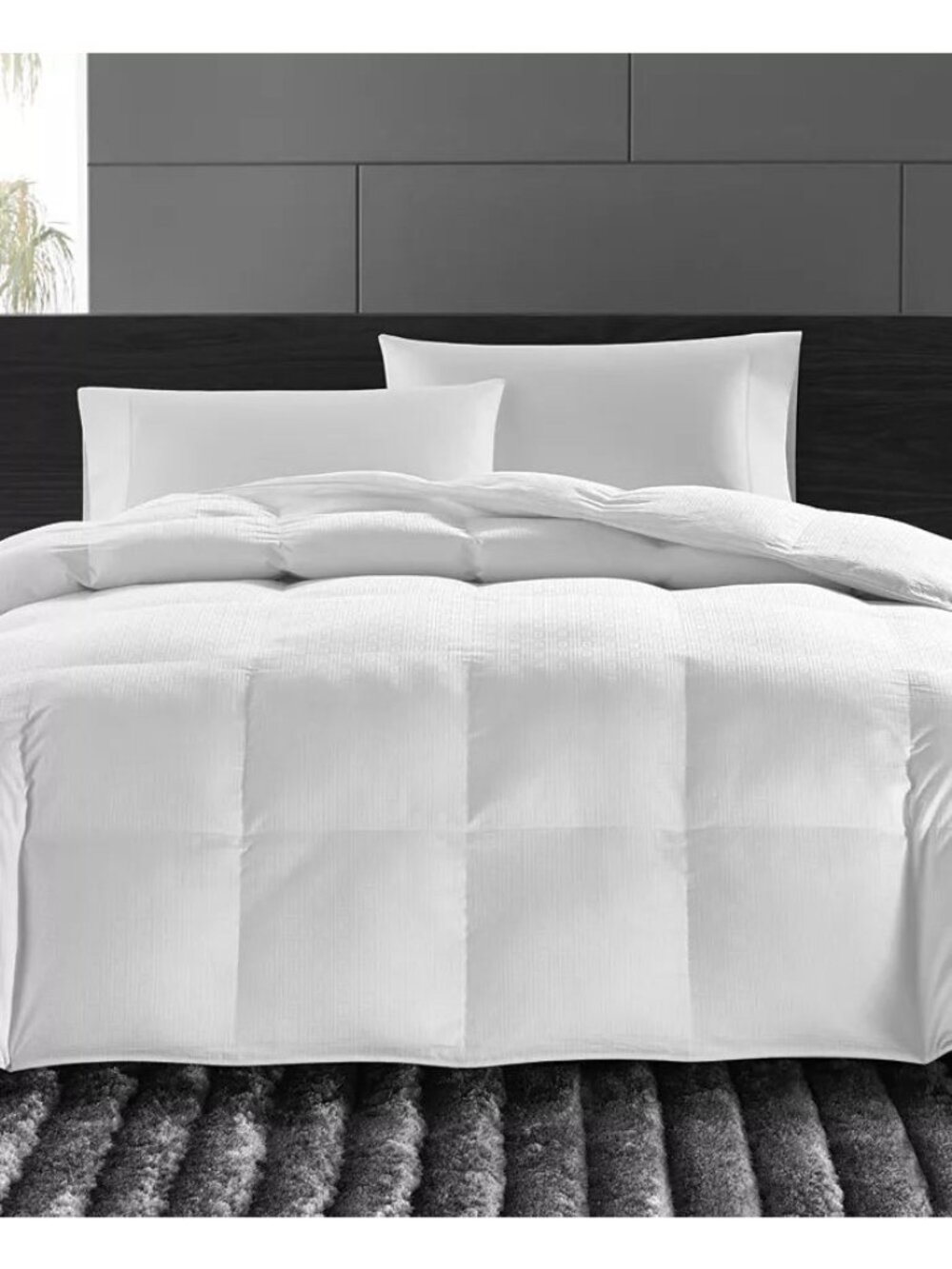 Hotel Collection Luxe Down Alternative Hypoallergenic Comforter – Full/Queen